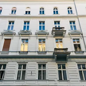 Eclectic Luxury & Spacious 2br Ac In Center , Budapest Hungary