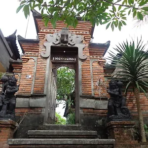 Sintya , Ubud (Bali) Indonesia