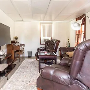  Homestay Cozy With Private Bathroom