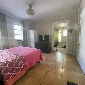  Apartment *private* 5 Minutes From Lga/ Us Open